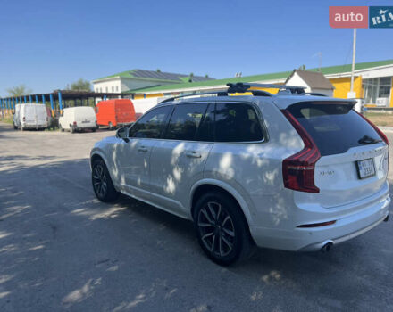 Белый Вольво ХС90, объемом двигателя 1.97 л и пробегом 69 тыс. км за 39000 $, фото 2 на Automoto.ua