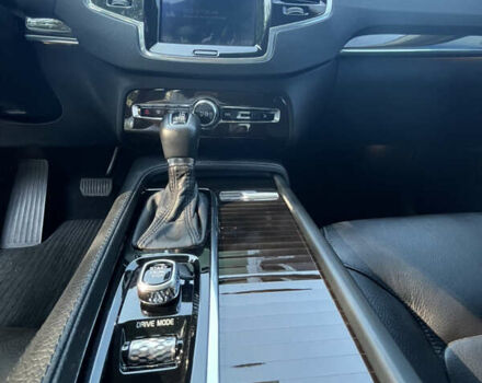 Белый Вольво ХС90, объемом двигателя 1.97 л и пробегом 69 тыс. км за 39000 $, фото 10 на Automoto.ua