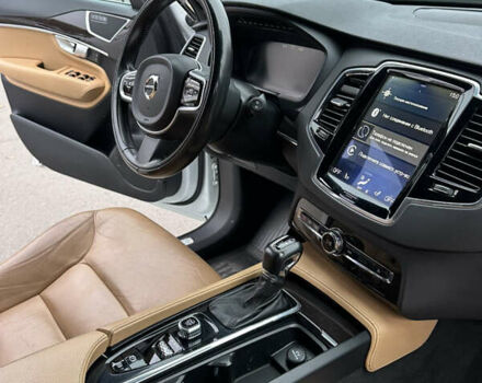 Білий Вольво ХС90, об'ємом двигуна 1.97 л та пробігом 152 тис. км за 26000 $, фото 5 на Automoto.ua