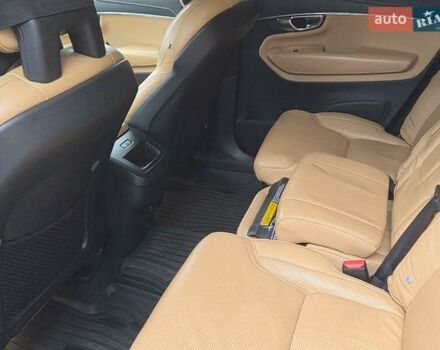 Білий Вольво ХС90, об'ємом двигуна 1.97 л та пробігом 105 тис. км за 41555 $, фото 9 на Automoto.ua