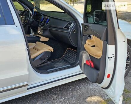 Белый Вольво ХС90, объемом двигателя 1.97 л и пробегом 180 тыс. км за 41500 $, фото 11 на Automoto.ua