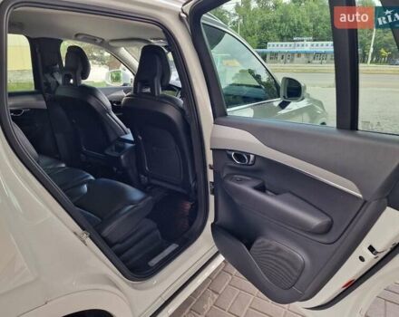 Білий Вольво ХС90, об'ємом двигуна 1.97 л та пробігом 80 тис. км за 31500 $, фото 14 на Automoto.ua