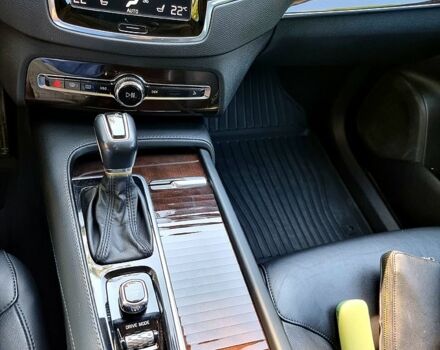 Білий Вольво ХС90, об'ємом двигуна 2 л та пробігом 109 тис. км за 34500 $, фото 10 на Automoto.ua