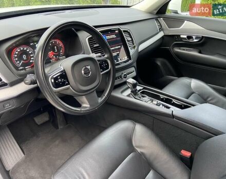 Білий Вольво ХС90, об'ємом двигуна 1.97 л та пробігом 305 тис. км за 31000 $, фото 13 на Automoto.ua