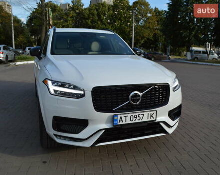Белый Вольво ХС90, объемом двигателя 1.97 л и пробегом 102 тыс. км за 41000 $, фото 3 на Automoto.ua