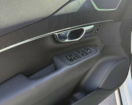 Вольво ХС90 2019 в Киеве на Automoto.ua Белый Вольво ХС90, объемом двигателя 1.97 л и пробегом 137 тыс. км за 34000 $, фото 22 на Automoto.ua