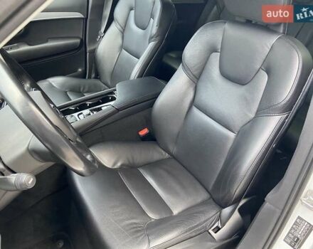 Білий Вольво ХС90, об'ємом двигуна 1.97 л та пробігом 305 тис. км за 31000 $, фото 15 на Automoto.ua