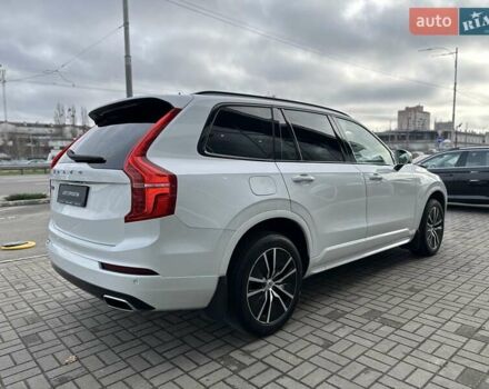 Белый Вольво ХС90, объемом двигателя 1.97 л и пробегом 153 тыс. км за 29999 $, фото 4 на Automoto.ua