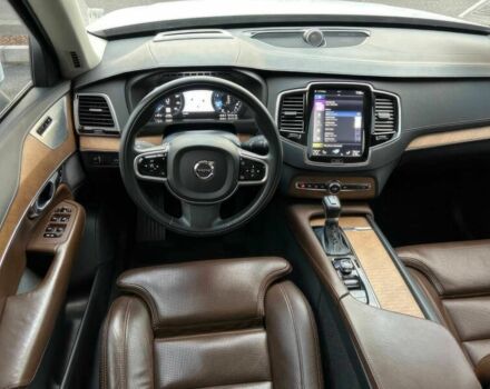 Білий Вольво ХС90, об'ємом двигуна 2 л та пробігом 41 тис. км за 19000 $, фото 5 на Automoto.ua