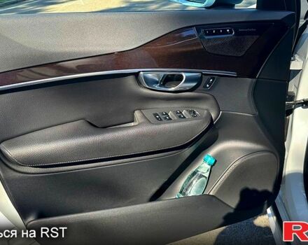 Белый Вольво ХС90, объемом двигателя 2 л и пробегом 91 тыс. км за 41700 $, фото 4 на Automoto.ua