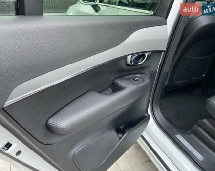 Білий Вольво ХС90, об'ємом двигуна 1.97 л та пробігом 305 тис. км за 31000 $, фото 26 на Automoto.ua