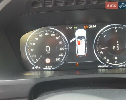 Білий Вольво ХС90, об'ємом двигуна 1.97 л та пробігом 105 тис. км за 41555 $, фото 6 на Automoto.ua