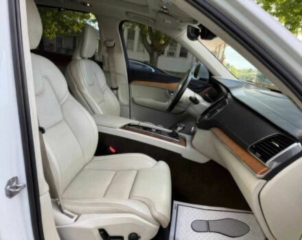 Вольво ХС90 2019 в Киеве на Automoto.ua Белый Вольво ХС90, объемом двигателя 2 л и пробегом 47 тыс. км за 14000 $, фото 8 на Automoto.ua