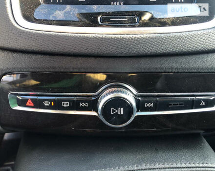 Белый Вольво ХС90, объемом двигателя 2 л и пробегом 33 тыс. км за 39900 $, фото 17 на Automoto.ua