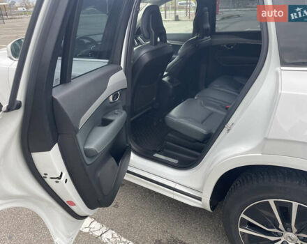 Белый Вольво ХС90, объемом двигателя 1.97 л и пробегом 178 тыс. км за 40500 $, фото 10 на Automoto.ua