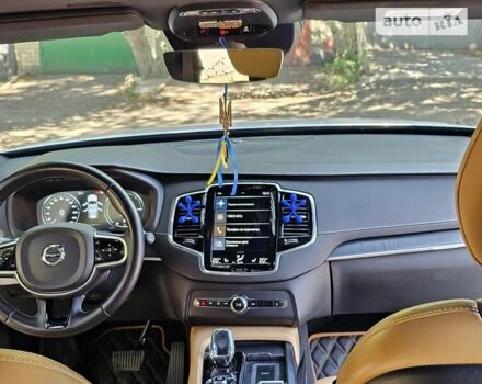 Белый Вольво ХС90, объемом двигателя 1.97 л и пробегом 180 тыс. км за 41500 $, фото 13 на Automoto.ua