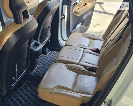 Белый Вольво ХС90, объемом двигателя 1.97 л и пробегом 180 тыс. км за 41500 $, фото 24 на Automoto.ua