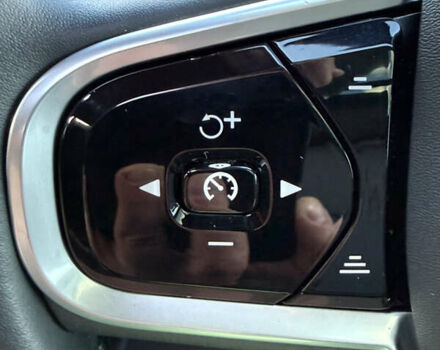 Вольво ХС90 2019 в Черновцах на Automoto.ua Белый Вольво ХС90, объемом двигателя 2 л и пробегом 132 тыс. км за 33300 $, фото 31 на Automoto.ua