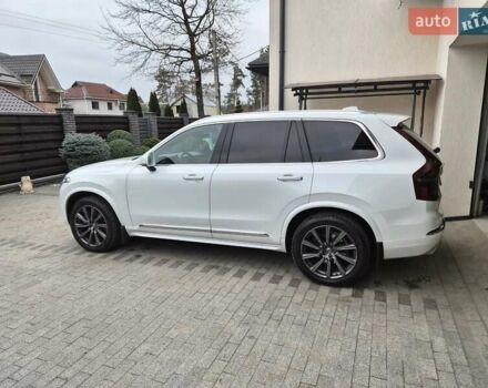 Білий Вольво ХС90, об'ємом двигуна 1.97 л та пробігом 105 тис. км за 41555 $, фото 4 на Automoto.ua