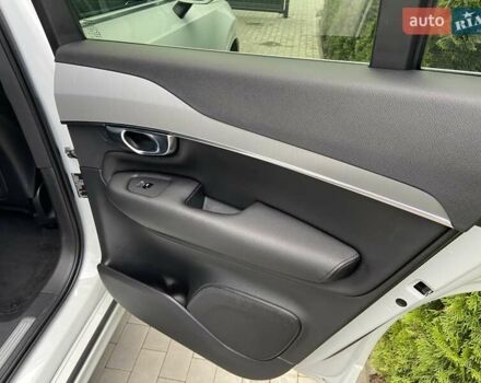 Білий Вольво ХС90, об'ємом двигуна 1.97 л та пробігом 305 тис. км за 31000 $, фото 22 на Automoto.ua