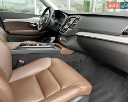 Белый Вольво ХС90, объемом двигателя 1.97 л и пробегом 153 тыс. км за 29999 $, фото 13 на Automoto.ua