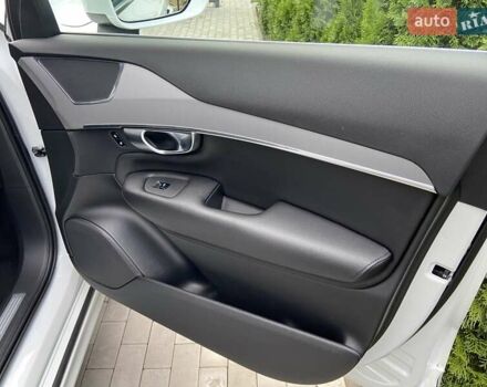 Білий Вольво ХС90, об'ємом двигуна 1.97 л та пробігом 305 тис. км за 31000 $, фото 24 на Automoto.ua