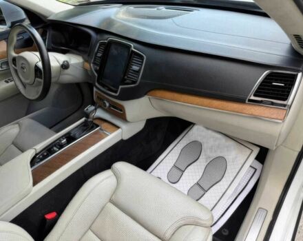 Вольво ХС90 2019 в Киеве на Automoto.ua Белый Вольво ХС90, объемом двигателя 2 л и пробегом 47 тыс. км за 14000 $, фото 9 на Automoto.ua