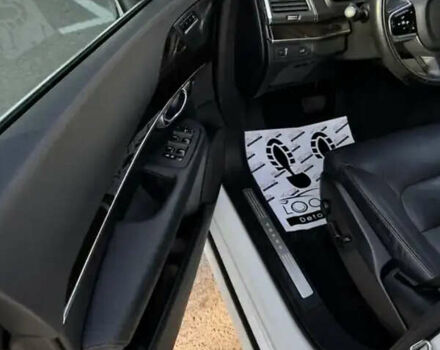 Белый Вольво ХС90, объемом двигателя 1.97 л и пробегом 140 тыс. км за 36900 $, фото 8 на Automoto.ua