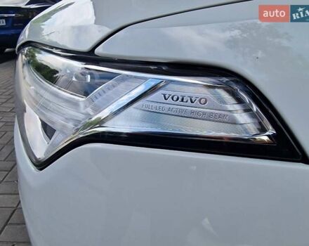 Білий Вольво ХС90, об'ємом двигуна 1.97 л та пробігом 80 тис. км за 31500 $, фото 11 на Automoto.ua