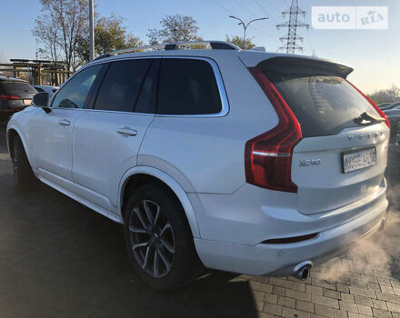 Белый Вольво ХС90, объемом двигателя 2 л и пробегом 33 тыс. км за 39900 $, фото 5 на Automoto.ua