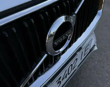 Белый Вольво ХС90, объемом двигателя 1.97 л и пробегом 140 тыс. км за 36900 $, фото 3 на Automoto.ua