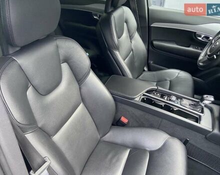 Білий Вольво ХС90, об'ємом двигуна 1.97 л та пробігом 305 тис. км за 31000 $, фото 18 на Automoto.ua