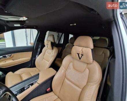 Білий Вольво ХС90, об'ємом двигуна 1.97 л та пробігом 105 тис. км за 41555 $, фото 8 на Automoto.ua