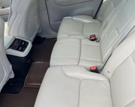Белый Вольво ХС90, объемом двигателя 1.97 л и пробегом 142 тыс. км за 34500 $, фото 12 на Automoto.ua