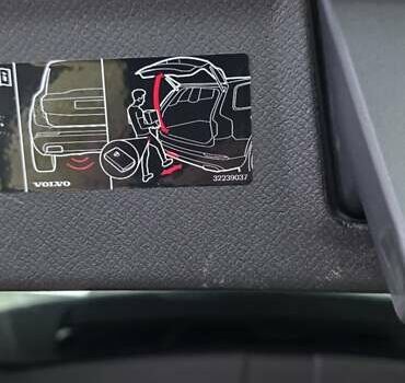 Вольво ХС90 2020 в Черновцах на Automoto.ua Белый Вольво ХС90, объемом двигателя 2 л и пробегом 111 тыс. км за 44000 $, фото 8 на Automoto.ua