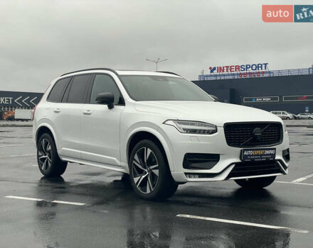 Белый Вольво ХС90, объемом двигателя 1.97 л и пробегом 98 тыс. км за 43500 $, фото 3 на Automoto.ua