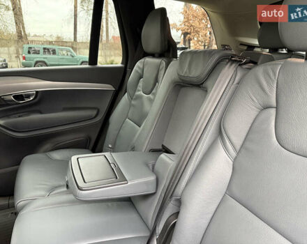 Белый Вольво ХС90, объемом двигателя 2 л и пробегом 145 тыс. км за 38400 $, фото 132 на Automoto.ua