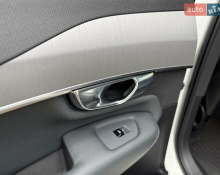 Белый Вольво ХС90, объемом двигателя 2 л и пробегом 145 тыс. км за 38400 $, фото 119 на Automoto.ua