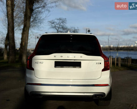 Белый Вольво ХС90, объемом двигателя 1.97 л и пробегом 105 тыс. км за 43500 $, фото 12 на Automoto.ua