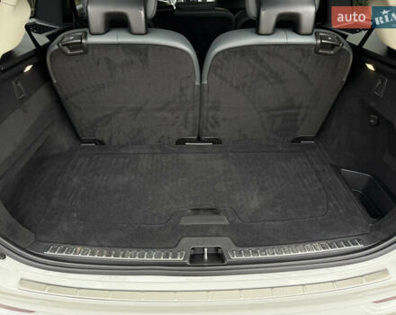 Белый Вольво ХС90, объемом двигателя 2 л и пробегом 145 тыс. км за 38400 $, фото 140 на Automoto.ua