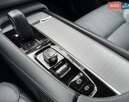 Белый Вольво ХС90, объемом двигателя 2 л и пробегом 145 тыс. км за 38400 $, фото 111 на Automoto.ua