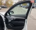 Белый Вольво ХС90, объемом двигателя 1.97 л и пробегом 117 тыс. км за 45500 $, фото 19 на Automoto.ua