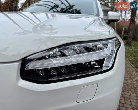 Белый Вольво ХС90, объемом двигателя 2 л и пробегом 145 тыс. км за 38400 $, фото 27 на Automoto.ua