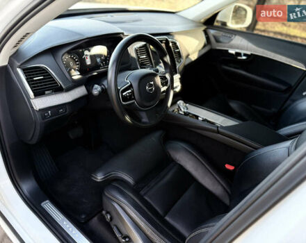 Белый Вольво ХС90, объемом двигателя 1.97 л и пробегом 105 тыс. км за 43500 $, фото 67 на Automoto.ua