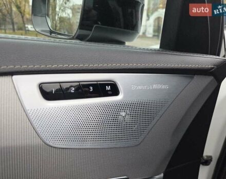 Белый Вольво ХС90, объемом двигателя 1.97 л и пробегом 117 тыс. км за 45500 $, фото 45 на Automoto.ua