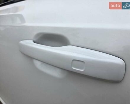 Белый Вольво ХС90, объемом двигателя 1.97 л и пробегом 117 тыс. км за 45500 $, фото 43 на Automoto.ua