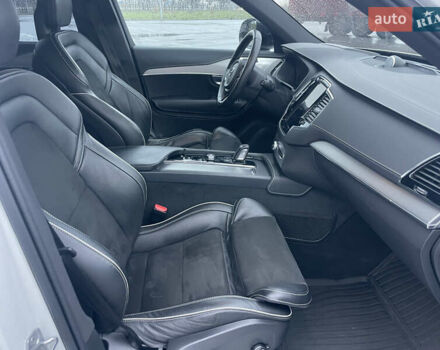 Белый Вольво ХС90, объемом двигателя 1.97 л и пробегом 98 тыс. км за 43500 $, фото 32 на Automoto.ua