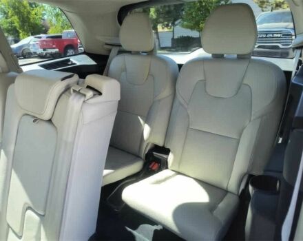 Білий Вольво ХС90, об'ємом двигуна 2 л та пробігом 50 тис. км за 10500 $, фото 10 на Automoto.ua