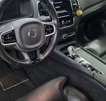 Вольво ХС90 2020 в Черновцах на Automoto.ua Белый Вольво ХС90, объемом двигателя 2 л и пробегом 111 тыс. км за 44000 $, фото 9 на Automoto.ua