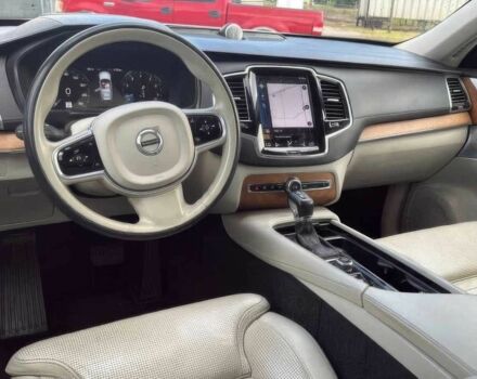Білий Вольво ХС90, об'ємом двигуна 2 л та пробігом 47 тис. км за 18900 $, фото 5 на Automoto.ua